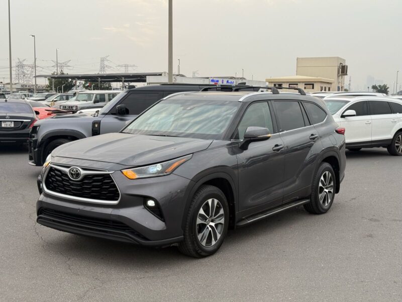 2021 TOYOTA HIGHLANDER XLE SUNROOF FULL OPTION V6 - 3.5L Miles: 59000