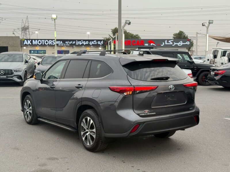 2021 TOYOTA HIGHLANDER XLE SUNROOF FULL OPTION V6 - 3.5L Miles: 59000