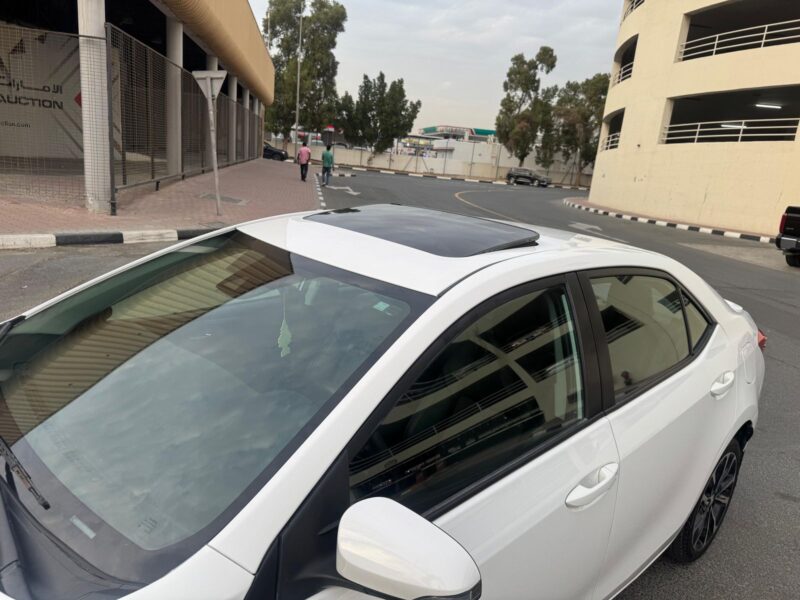 2017 TOYOTA COROLLA XSE Full option