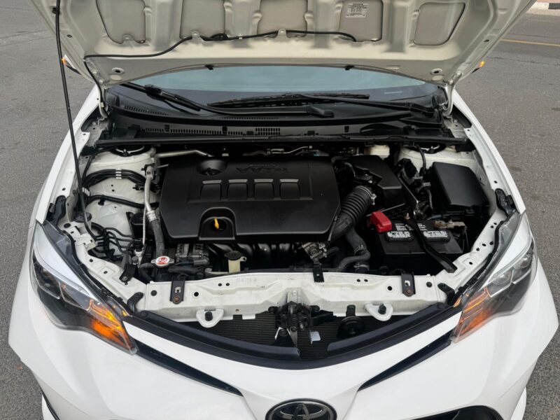 2017 TOYOTA COROLLA XSE Full option