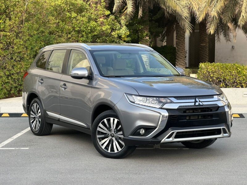 Gcc Mitsubishi Outlander GLX 2021 Model 2.4L 7 Seater 4WD Full service in showroom : Titanium Grey Color 63445 kms Available with Cash & Bank finance.