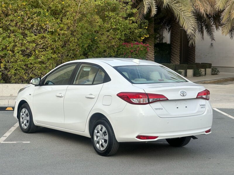 2019 Toyota Yaris SE 1.5L MID OPTION 🌈 Super White Color 🚧72344 KMS