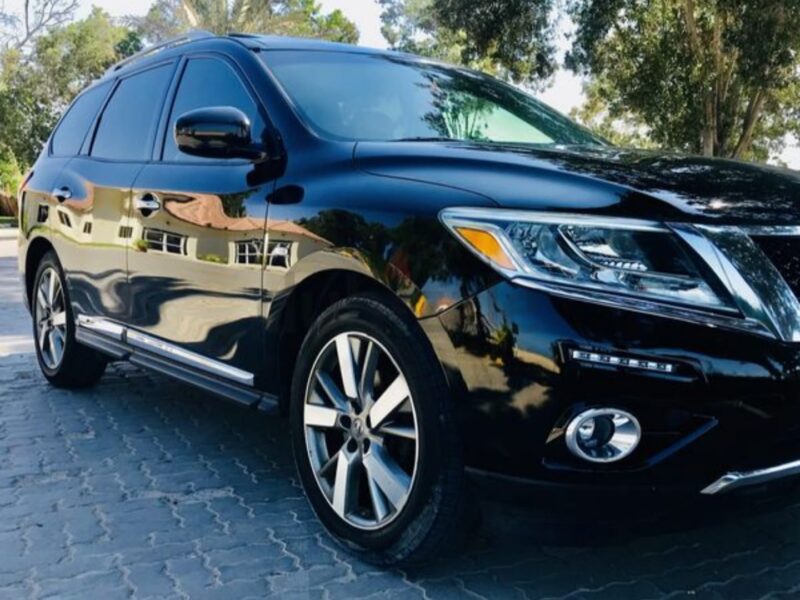 Nissan Pathfinder 3.5L SV 4WD 2014