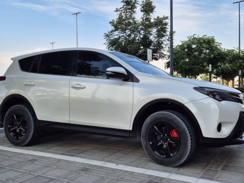 Toyota Rav4 2.5L 2WD EXR 2014