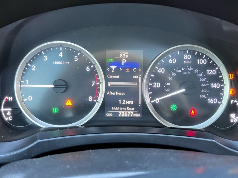 Lexus is250 2014