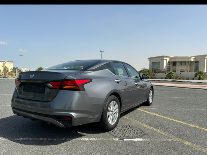 Nissan Altima 2020