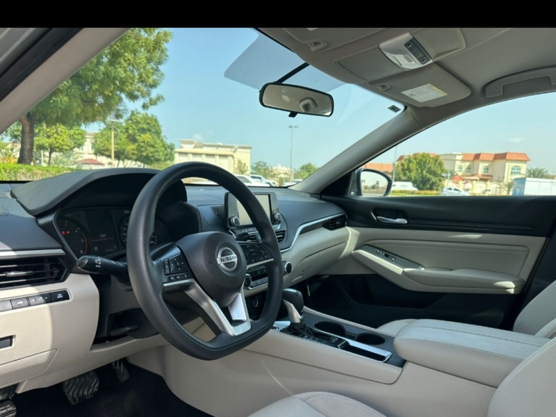 Nissan Altima 2020