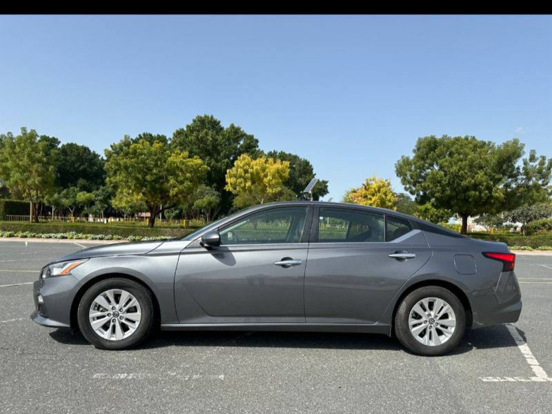 Nissan Altima 2020