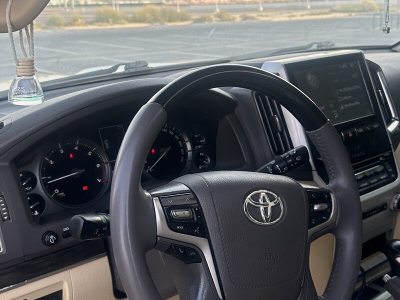 Toyota Land Cruiser VXR 2016 GCC